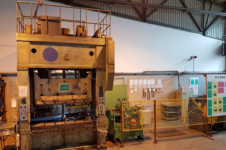 pressing-machine-kuznecov-01