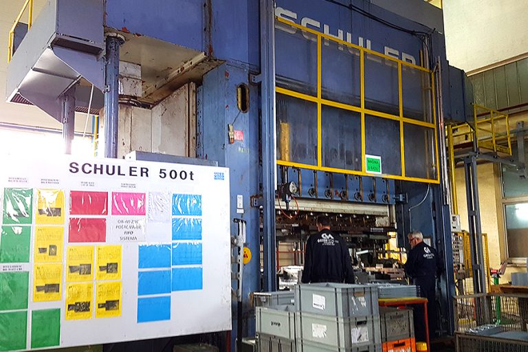 pressing-machine-schuler-02